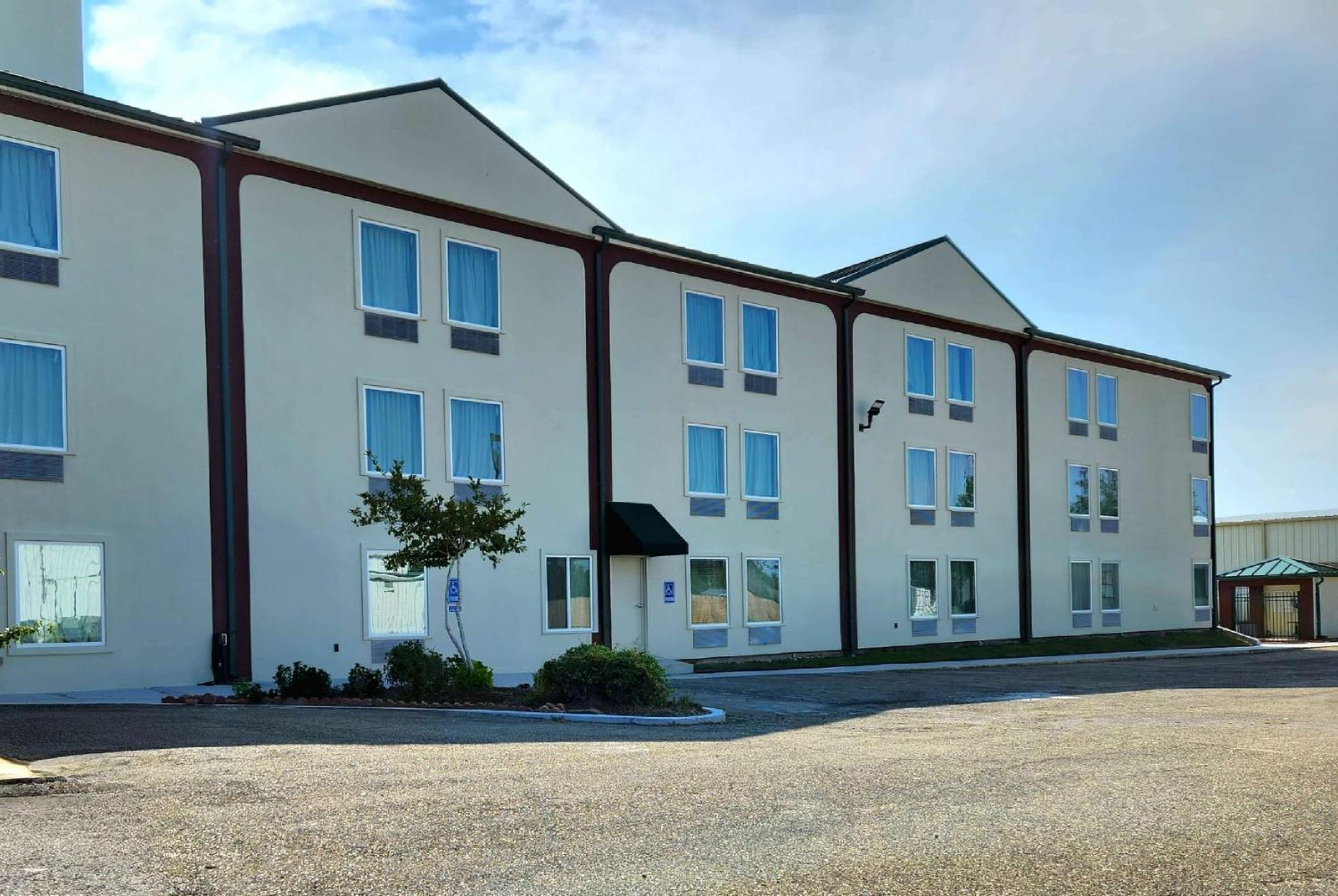 Days Inn By Wyndham Laplace- New Orleans Eksteriør bilde